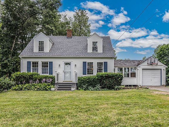 4th image of 19 Winnicutt Road