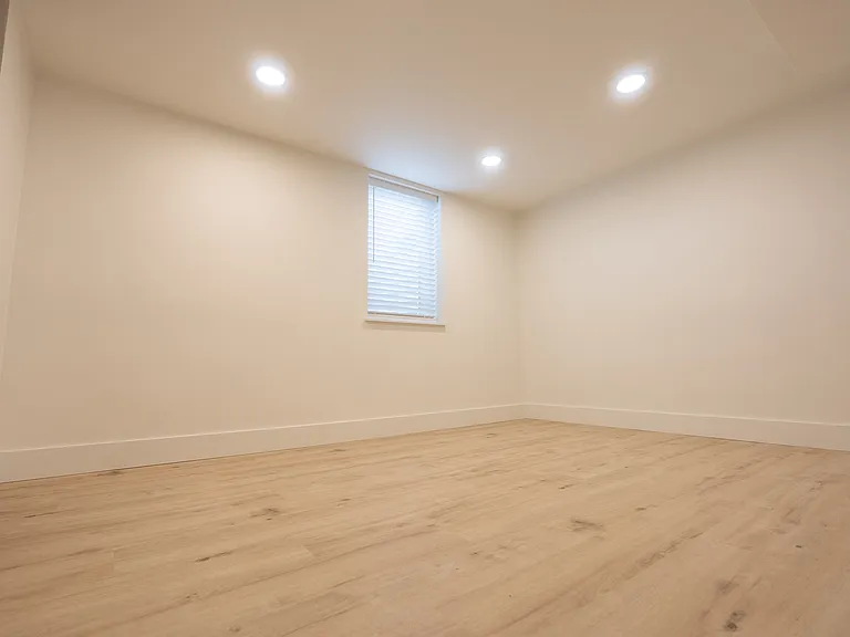 1746 Parkhill Dr #B — Photo 3