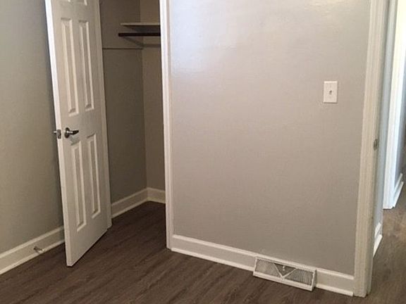 3rd image of 1079 Bexley St APT C