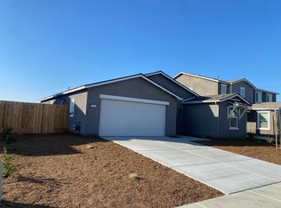 10105 Cooper Lake Ave, Bakersfield, CA 93311