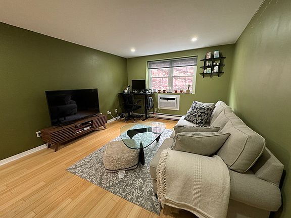 2nd image of 116 Sycamore St APT 22