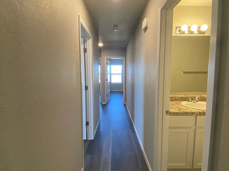 503A W Loren Dr — Photo 8