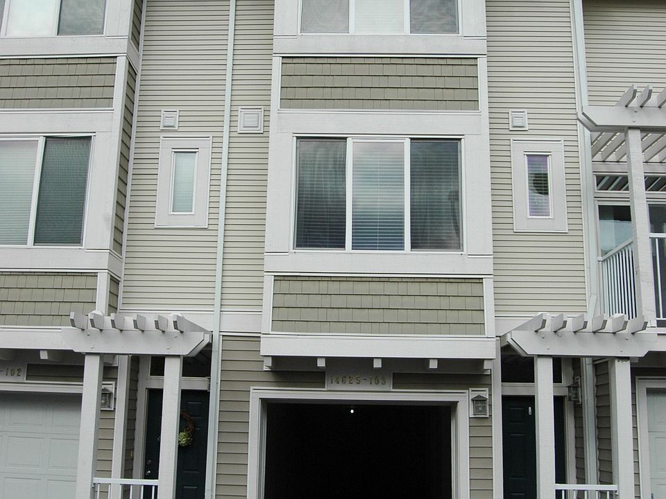 Townhome (Front)