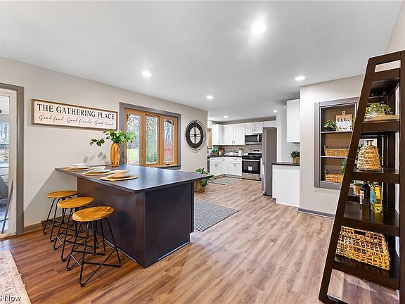 5th image of 38 Banbury Dr