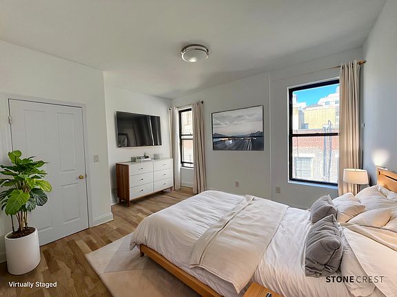 4th image of 209 W 97th St #7R