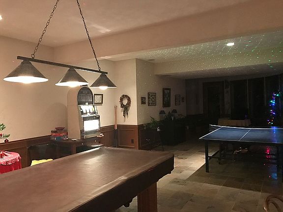 Downstairs open game area