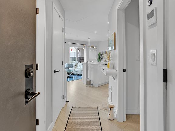 2nd image of 3038 Saint George St #609