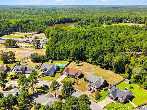 4th image of 6233 Castlebrooke Ln
