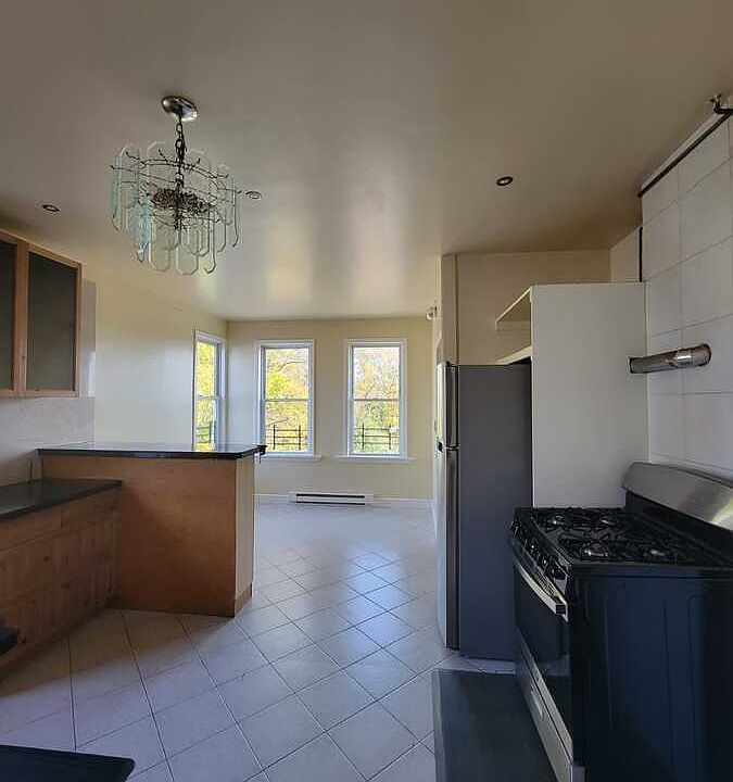 1st image of 22 Alder St