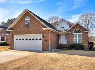 2 Fairway Dr, Manning, SC 29102