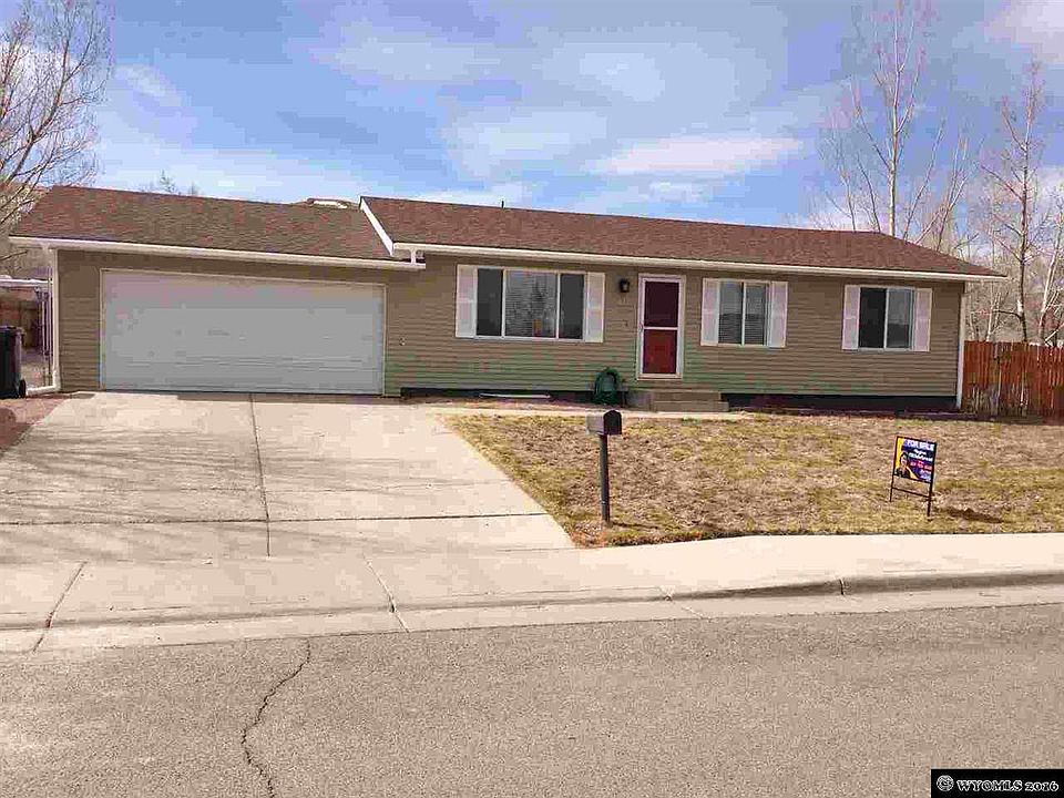 1st image of 1410 Upland Way