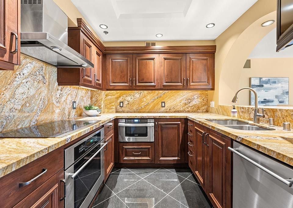 1st image of 200 Harbor Dr Unit 803