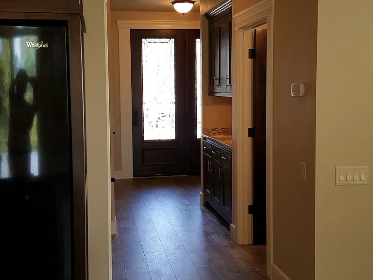 3820 Creek View Dr — Photo 5