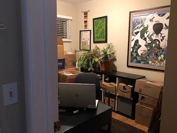 4th image of 1560 Marlborough Dr #1