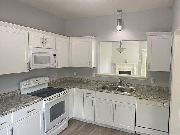 5th image of 2410 Northlake Ct