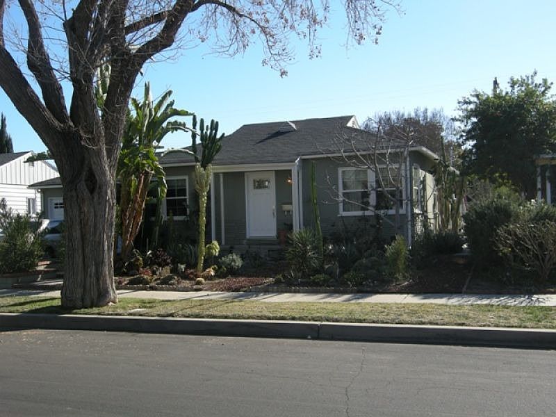 1st image of 16906 Bassett St