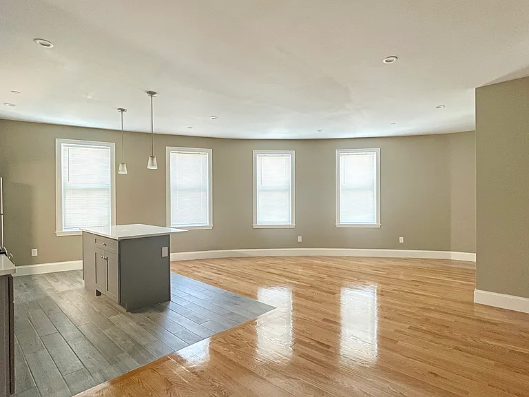495 Geneva Ave #8 — Photo 4