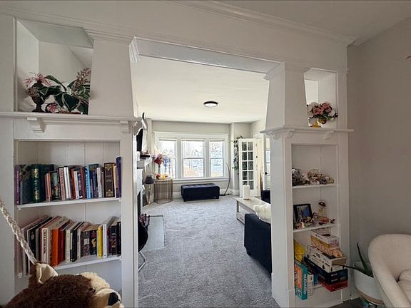 3rd image of 112 Lonsdale Rd #2