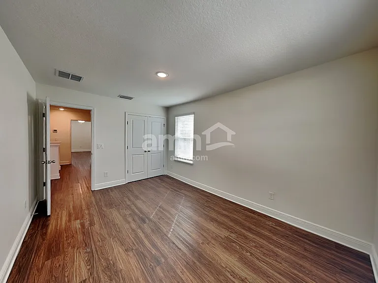 1099 Sky Lakes Dr — Photo 28