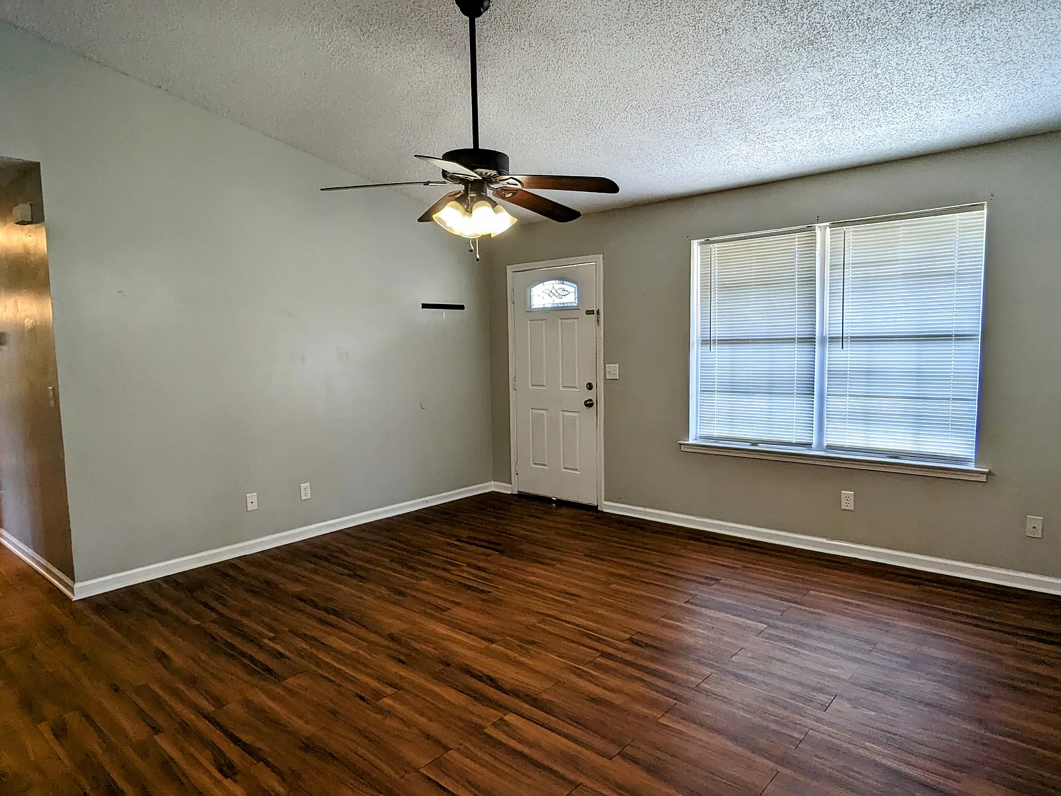 103 Angie Street — Photo 2