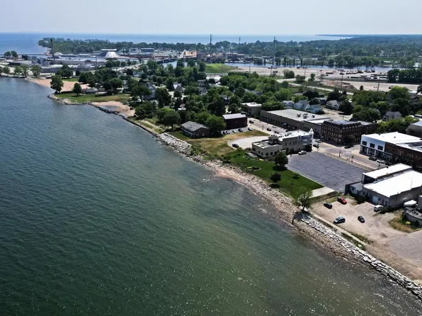 450 1st STREET, Menominee, MI 49858