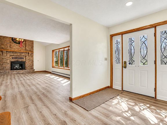 5th image of 3915 Maxwell Rd