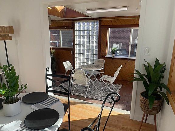 4th image of 295 Garnet St