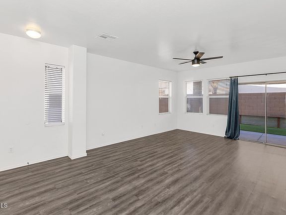 5th image of 8758 E LAKEVIEW Avenue