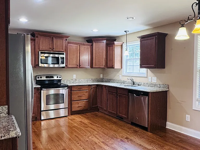 2469 Senseney Dr — Photo 4