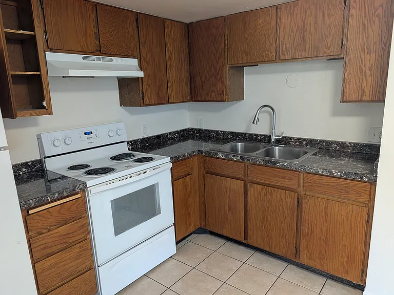867 E Vine St #867 — Photo 7