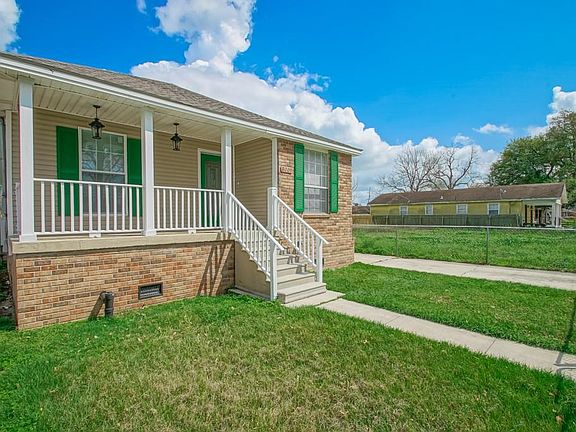 4th image of 8009 Devine Ave