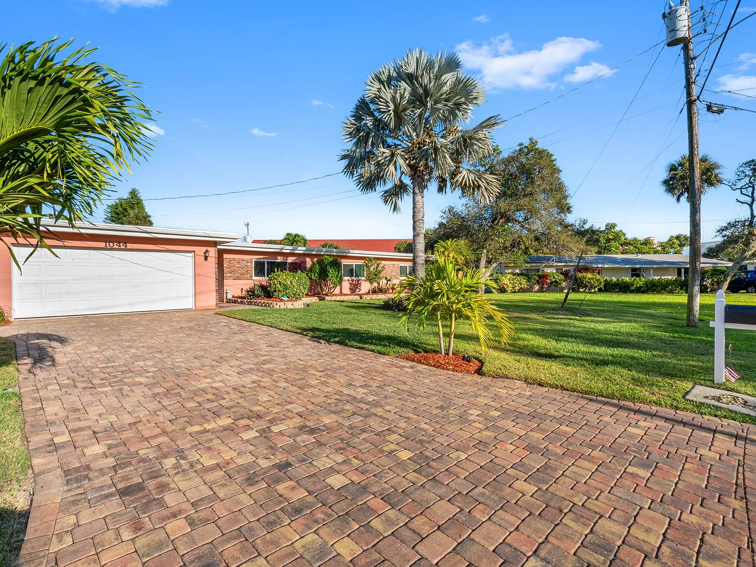 3 bed, 1886 sqft, $4,999 — Photo 4