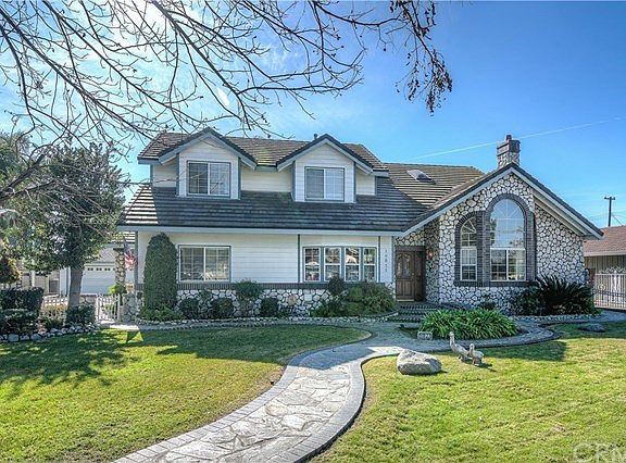 5th image of 10822 Woodward Ln