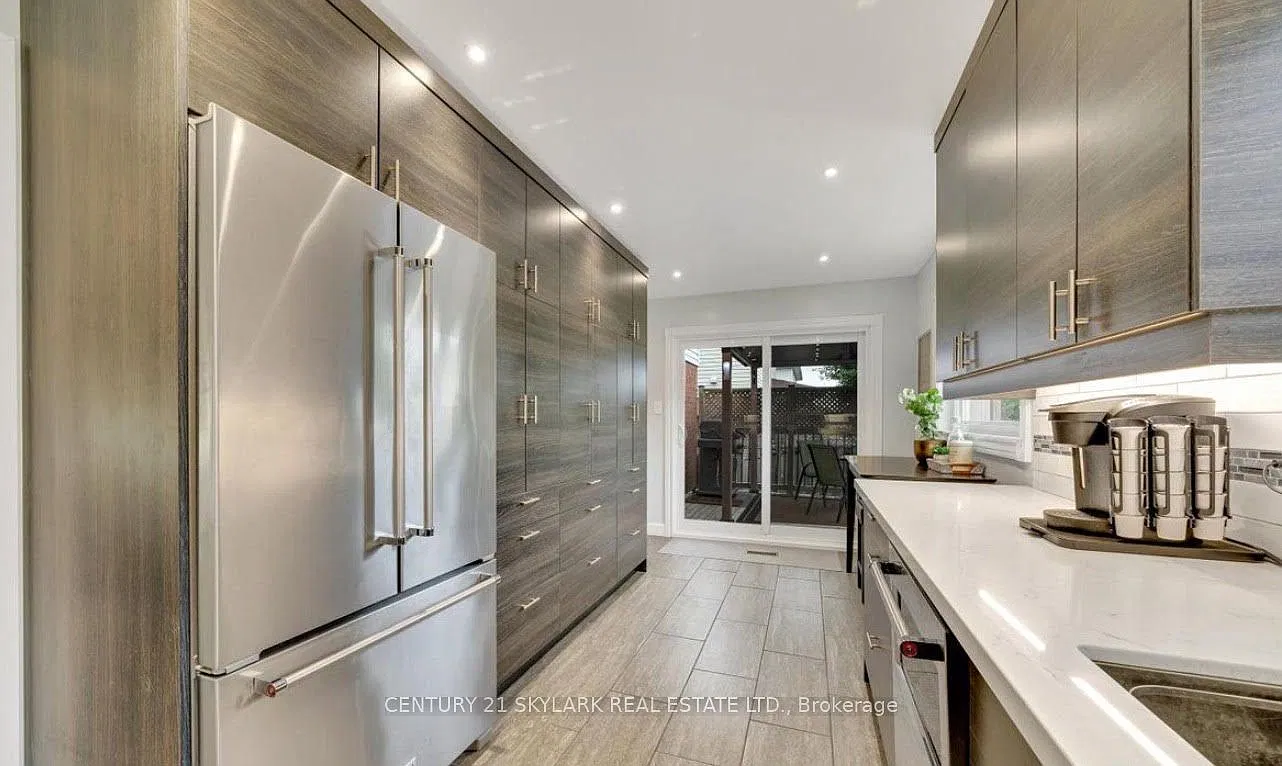 5 bed, $3,250 — Photo 2