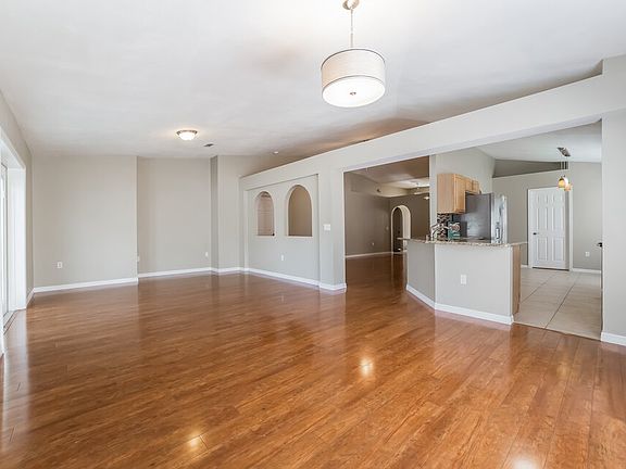 3rd image of 540 Grand Royal Cir