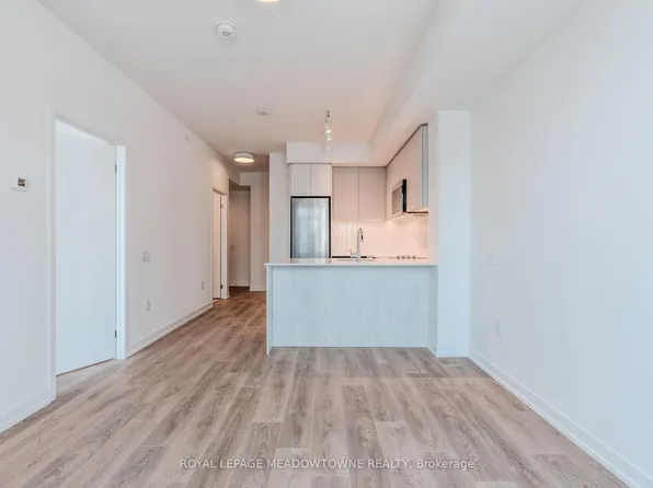 2485 Eglinton Ave W, Mississauga, ON