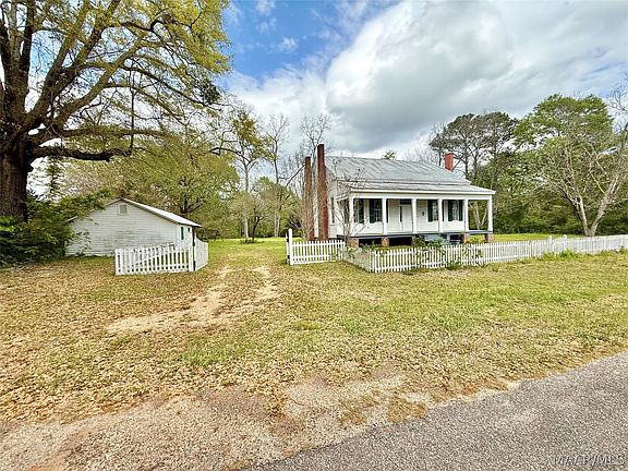 3rd image of 324 Centenary St