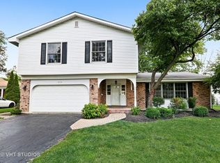 17W544 Earl Ct, Darien, IL