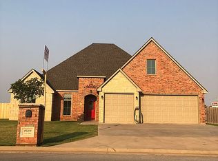 1529 NE Scenic Rdg, Elgin, OK 73538