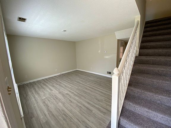 3rd image of 4400 Bleeker Ct #4402