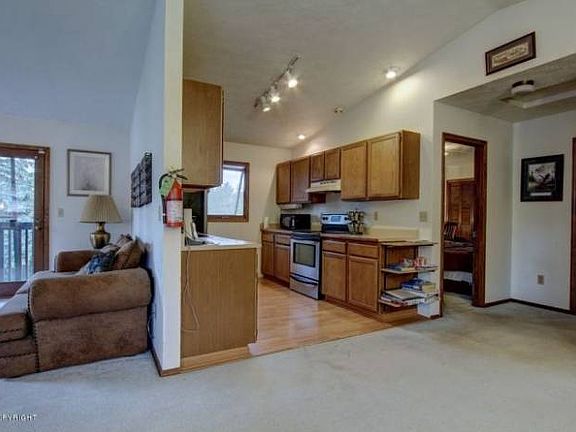 Kitchen - larger unit
