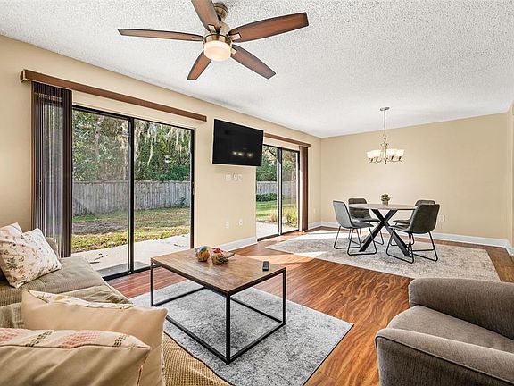 4th image of 3012 NW 28th Cir