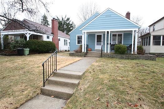 1st image of 409 E Como Ave