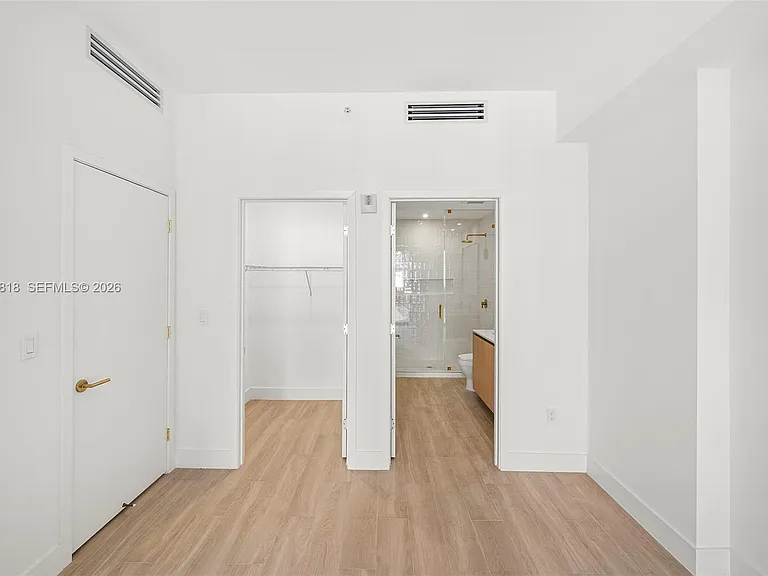 90 NE 32nd St #203 — Photo 10