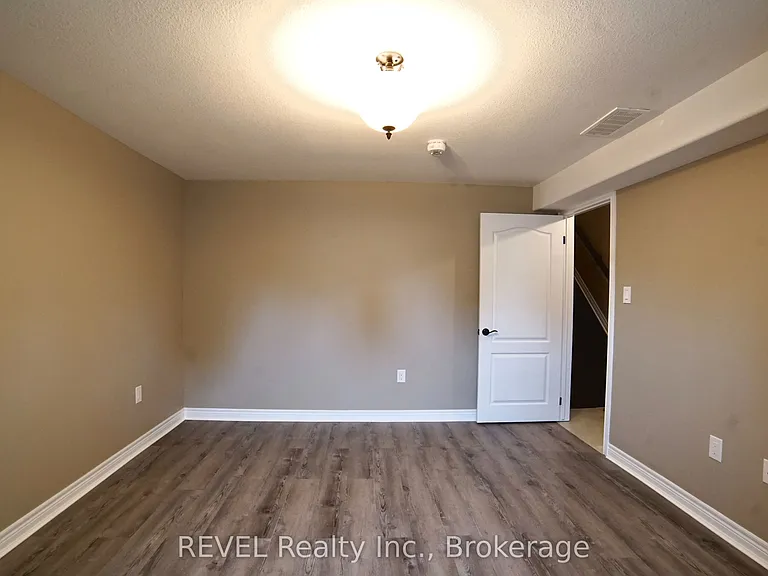 7135 Optimist Ln — Photo 27
