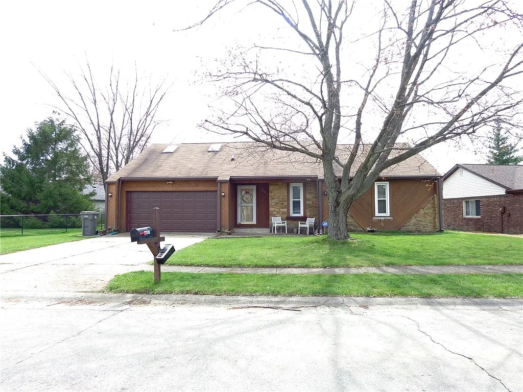 5801 Riva Ridge Dr photo 1