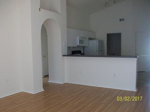 4th image of 661 Eagle Pointe S