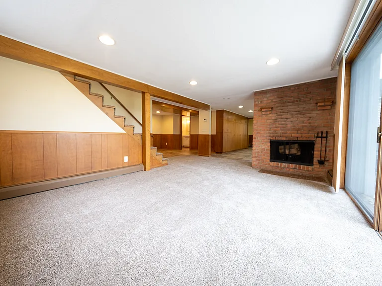 1140 Evergreen Ln N — Photo 20