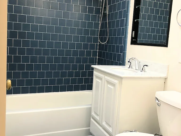 585 Bryan Ave — Photo 7