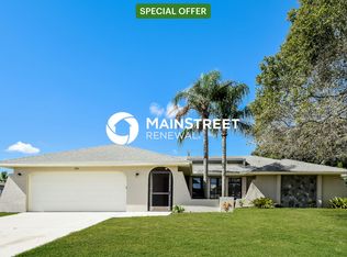 202 NE 9th Pl, Cape Coral, FL 33909